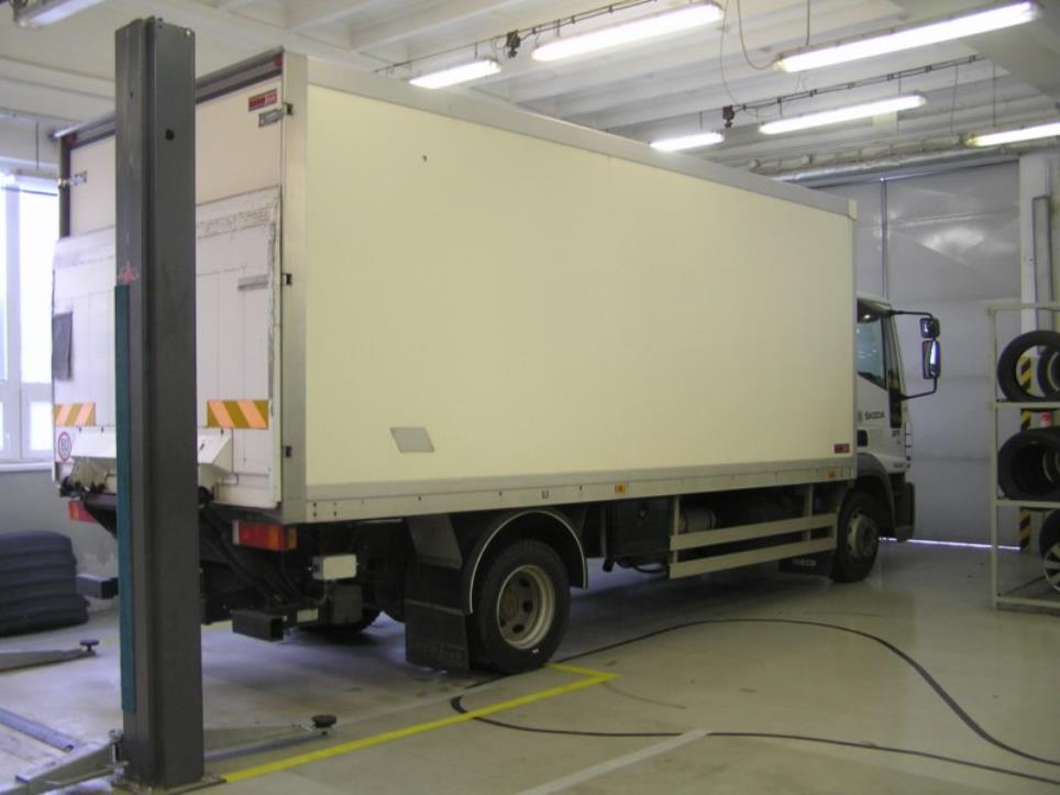 Robôs industriais-6